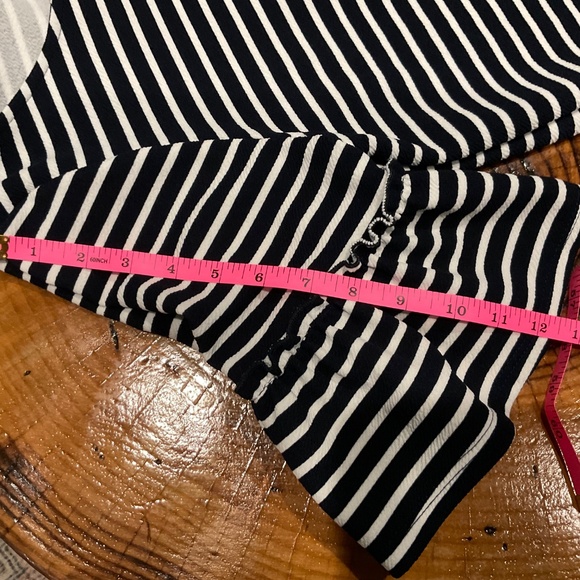 Green Envelope LA Navy White Striped 3/4 Flared Sleeve Round Neck Blouse… - Picture 3 of 7